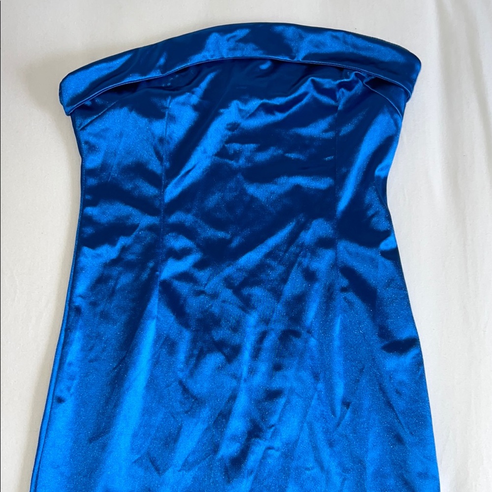 Elegant Blue Strapless Dress